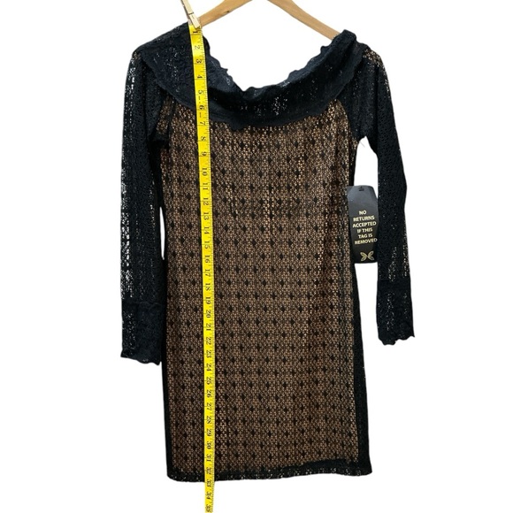 NWT NIGHTCAP CLOTHING brand fits 4 6 crochet lace black over nude stretch lining - Picture 3 of 9